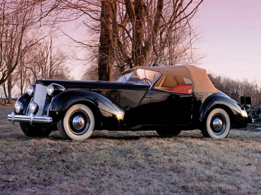  Packard Eight Convertible Victoria by Darrin 1938 года  (фото 1 из 17)